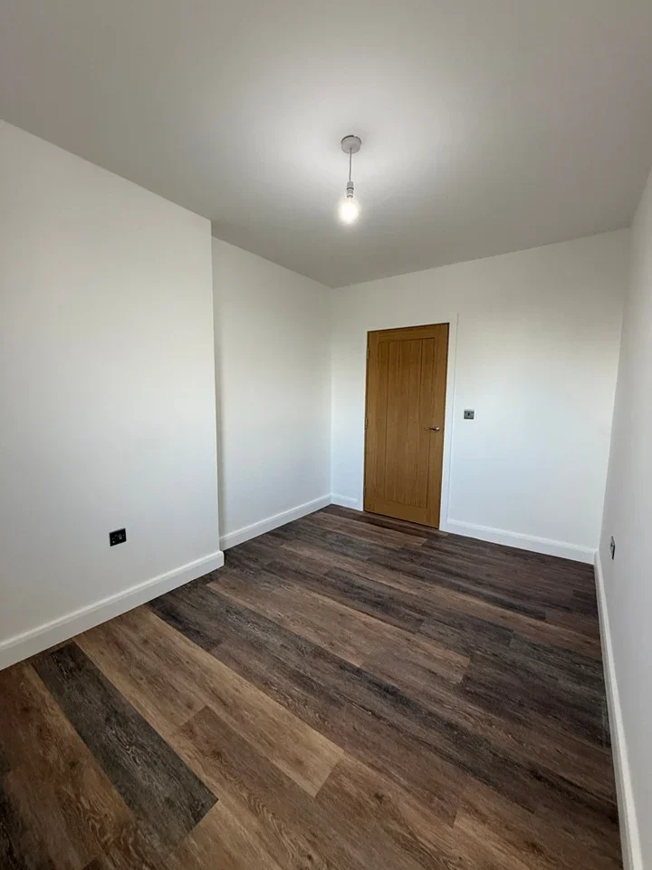 Flat Levens Garth in Leeds