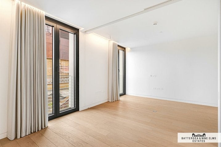 Flat Hanover Square in City of Westminster