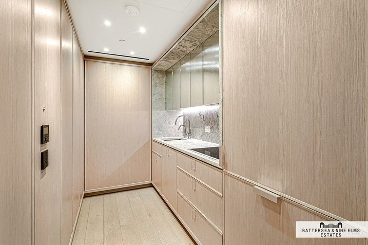 Flat Hanover Square in City of Westminster