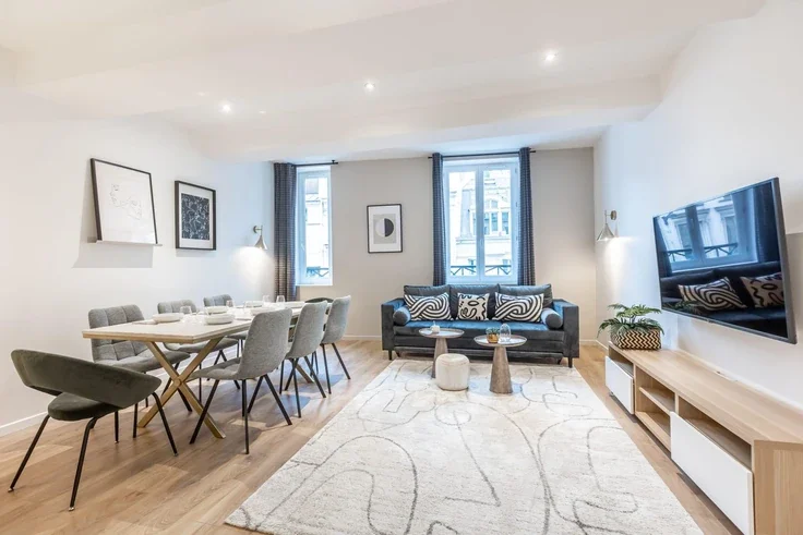 Flat Rue du Faubourg Saint-Antoine in Paris