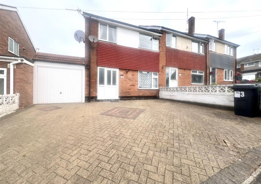 House Appletree Grove in Wolverhampton