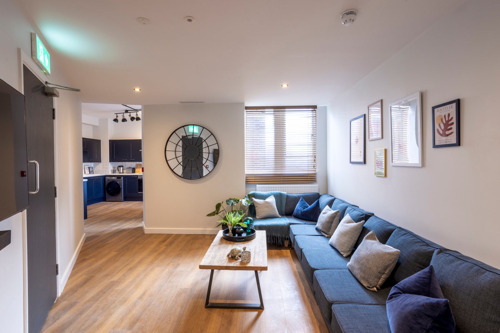 Flat Whitton Road in Greater London