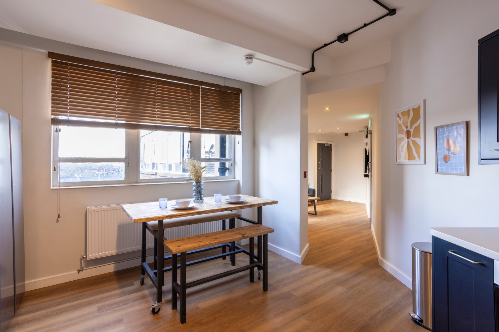 Flat Whitton Road in Greater London