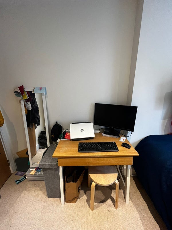 Room St. Anne Street in Greater London