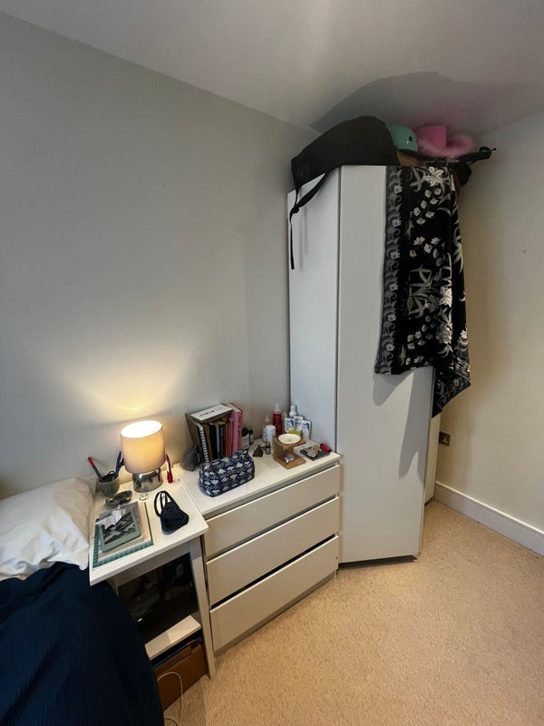Room St. Anne Street in Greater London