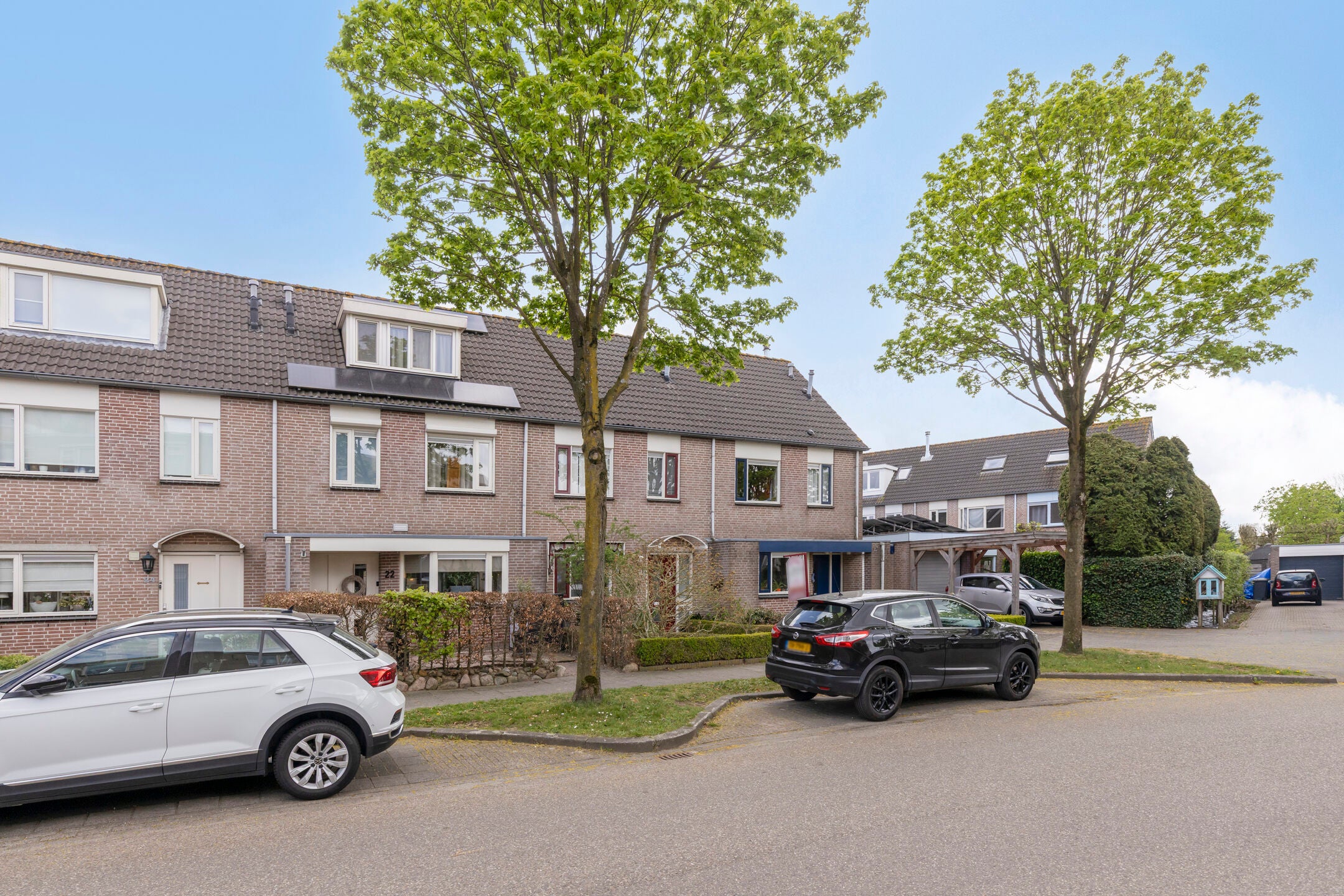 Tussenwoning te koop: Veenlanden 22, Hoevelaken