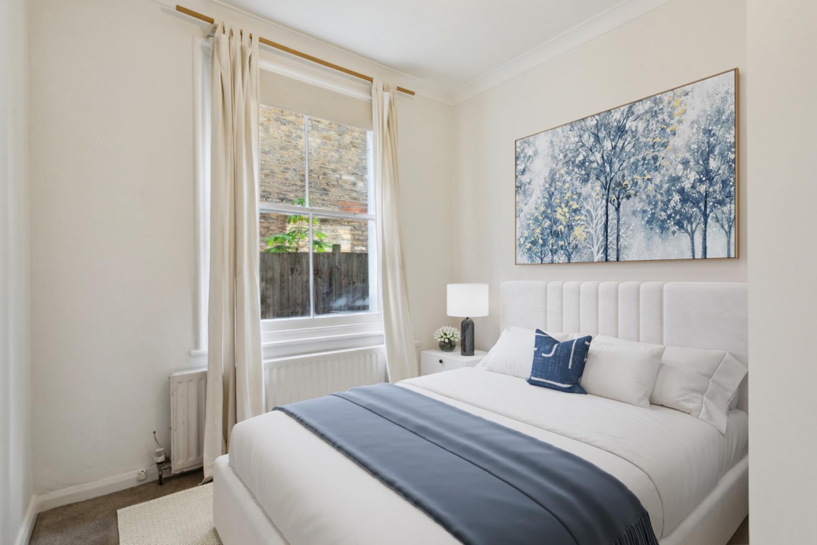 Flat Southfield Road in London