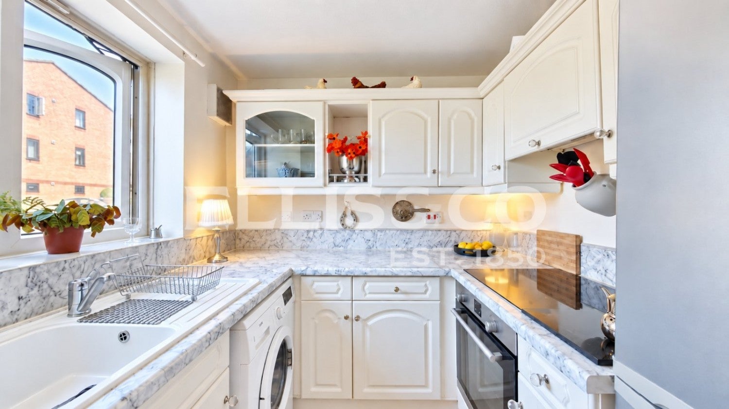 Flat Chartwell Close in Greater London