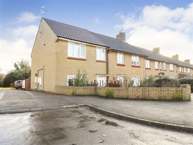 Flat Whitings Close in St Albans