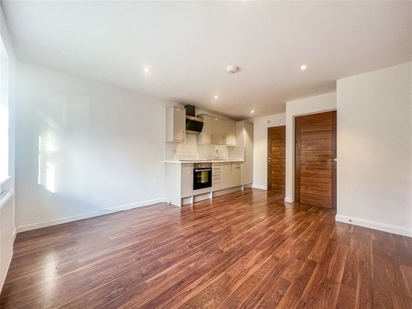 Flat Whitings Close in St Albans