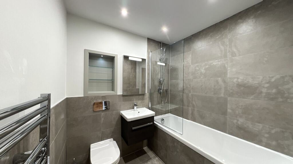 Flat Humphry Repton Lane in Greater London