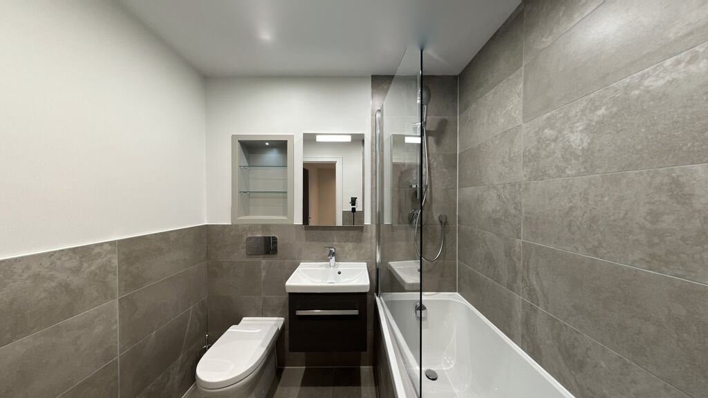 Flat Humphry Repton Lane in Greater London