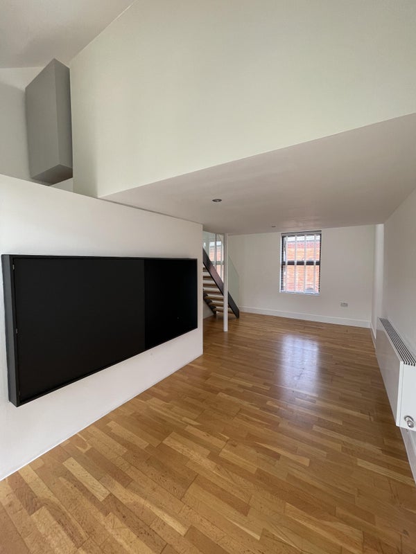 Room Laburnum Street in Salford