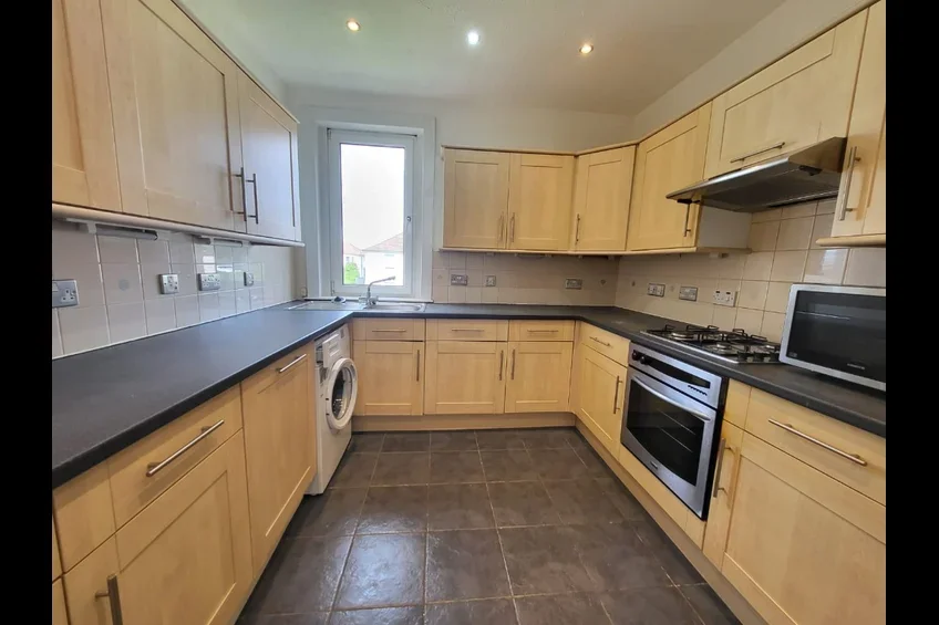 Flat Brownside Drive in Glasgow