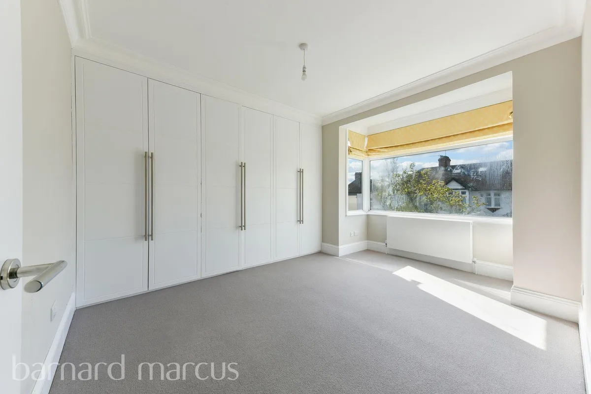 House Elm Walk in Greater London