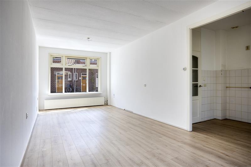 Twee-onder-één-kap te koop: Patriarchstraat 32, Haarlem