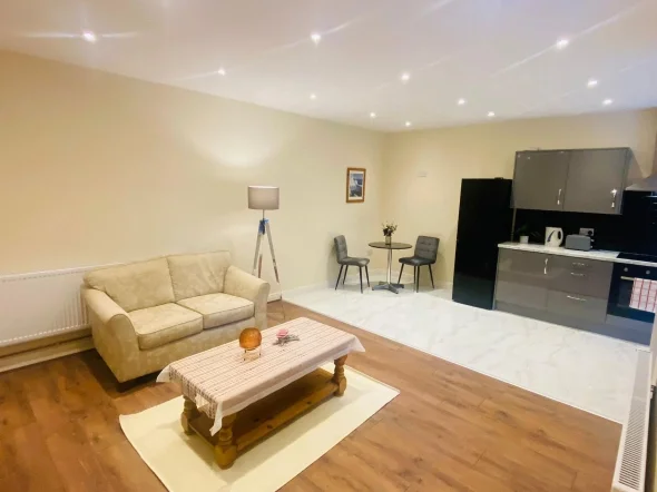 Flat Lyttelton Road in Birmingham