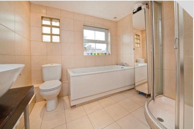 Room Gaisford Street in Greater London