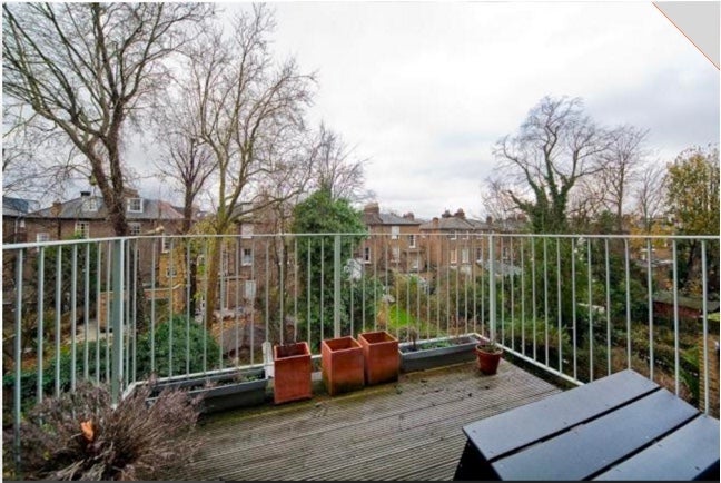 Room Gaisford Street in Greater London