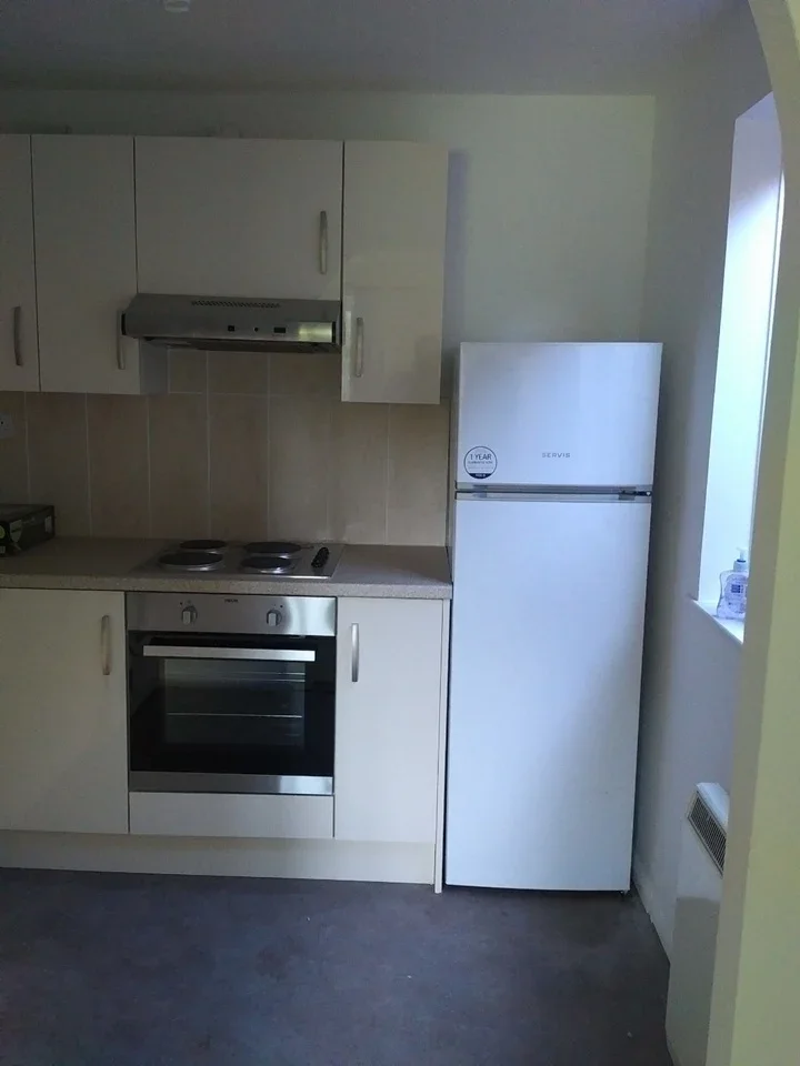 Flat Ullathorne Road in Greater London