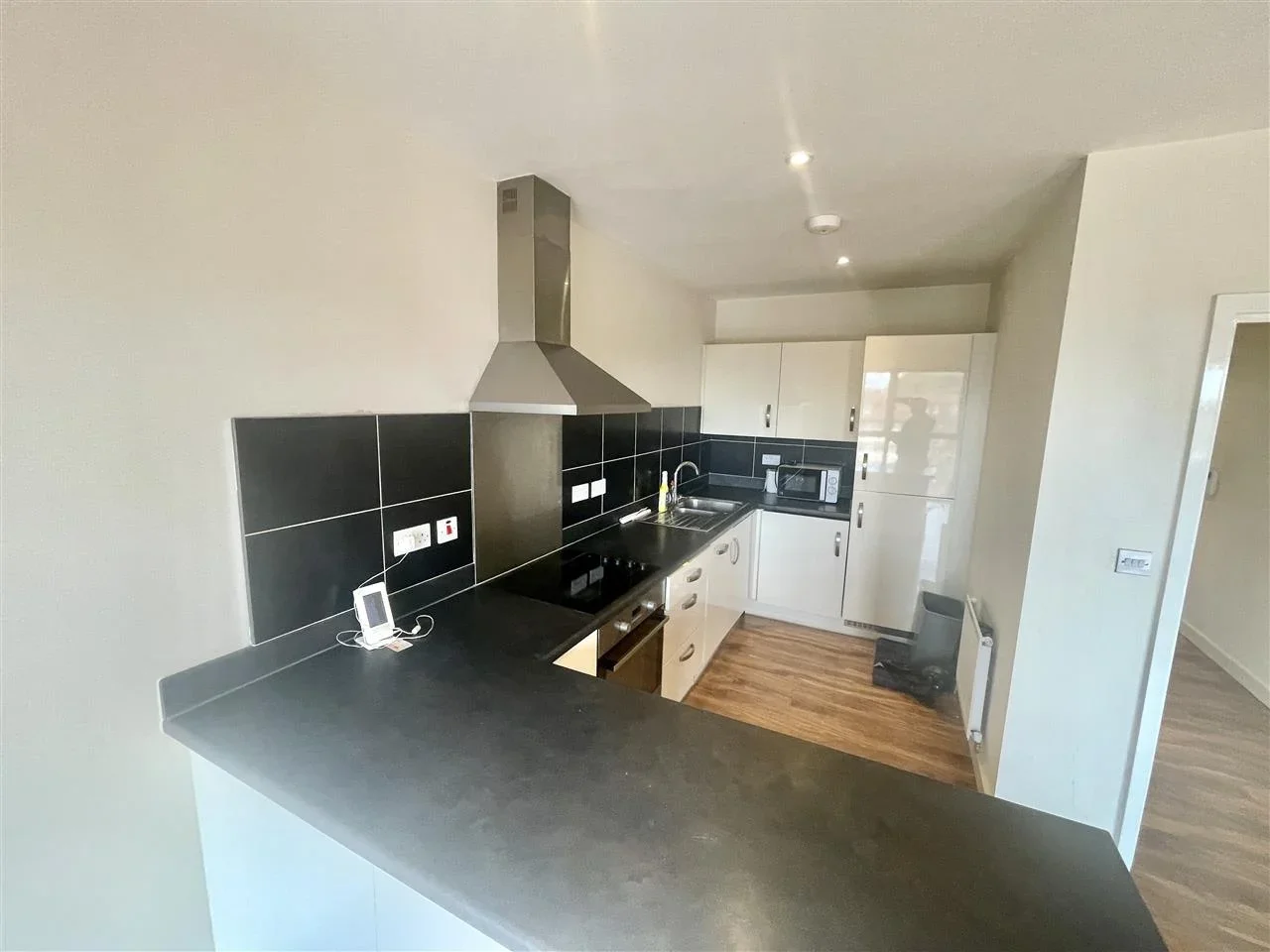 Flat Imperial Drive in Greater London