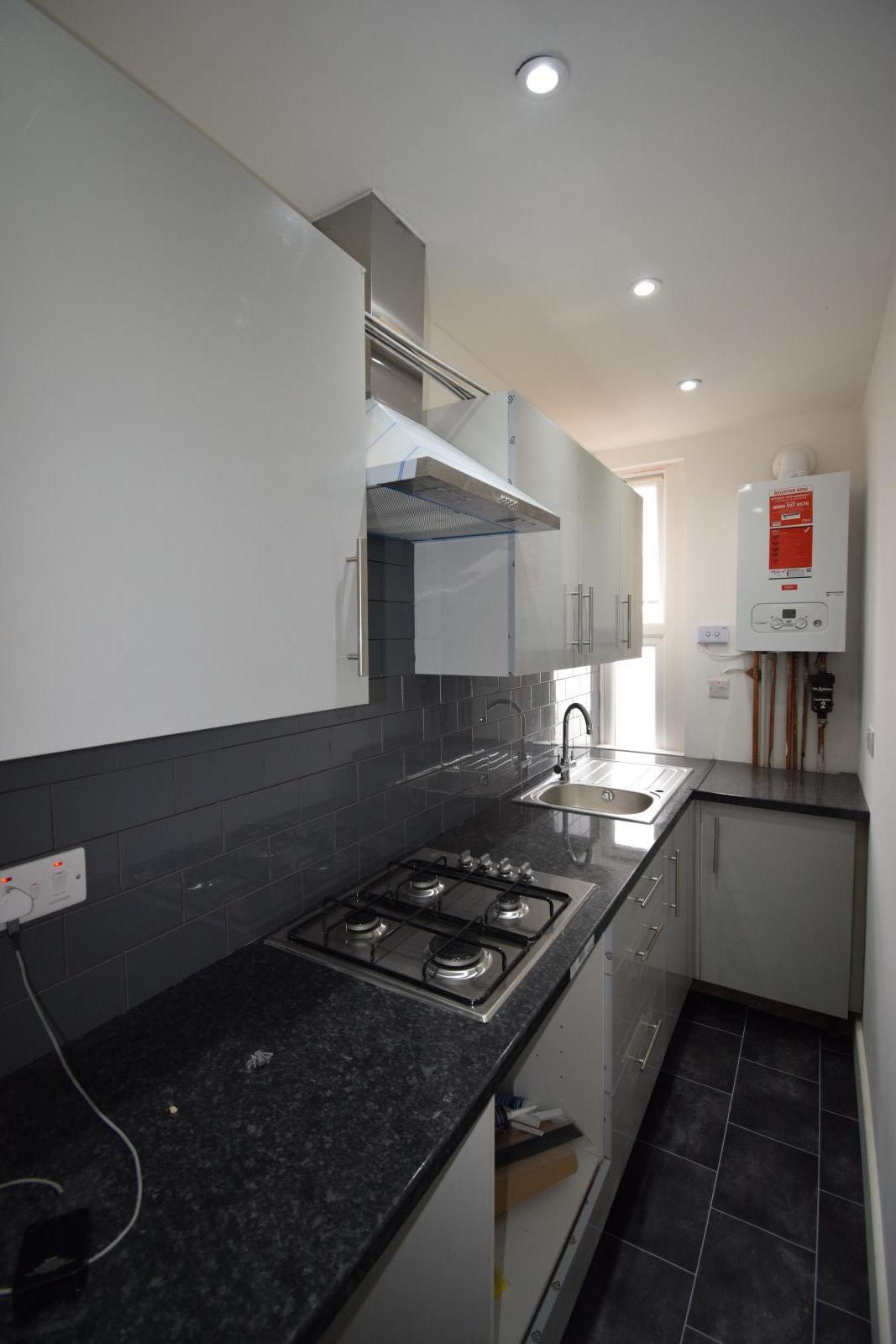 Flat Lansdowne Road in Greater London