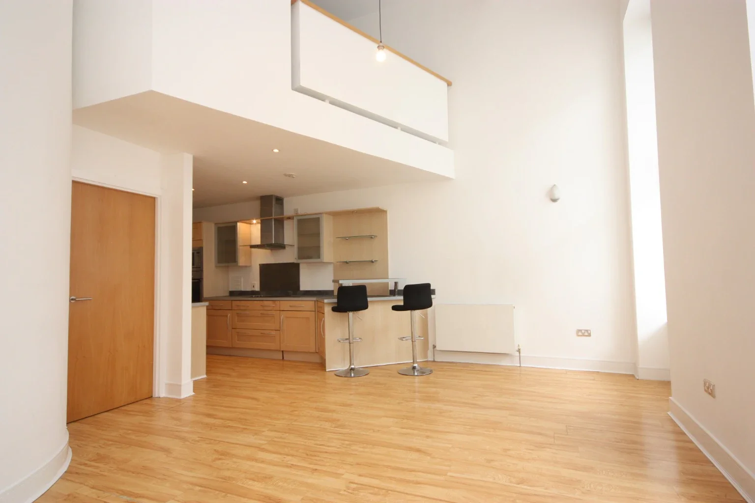 Flat Ingram Street in Glasgow