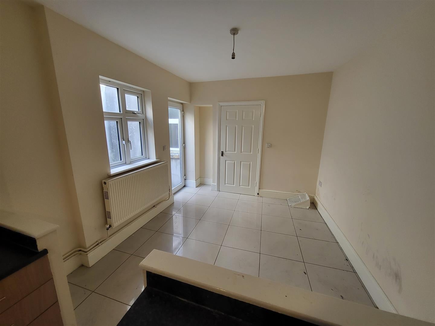 Flat Livingstone Place in Newport