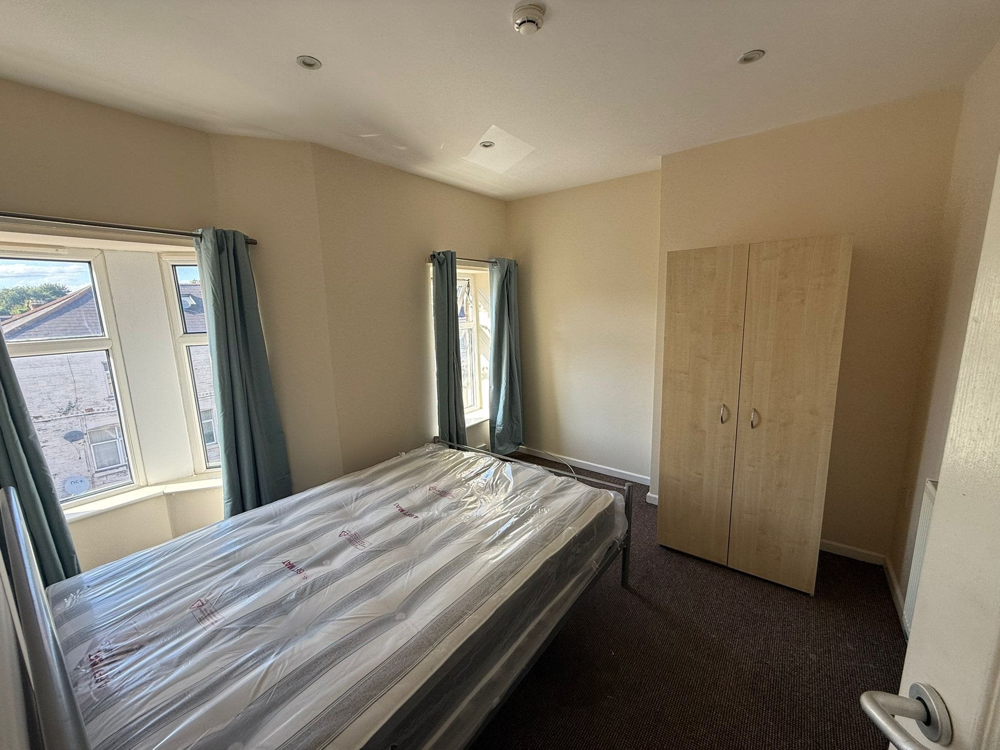 Flat Penarth Road in Cardiff