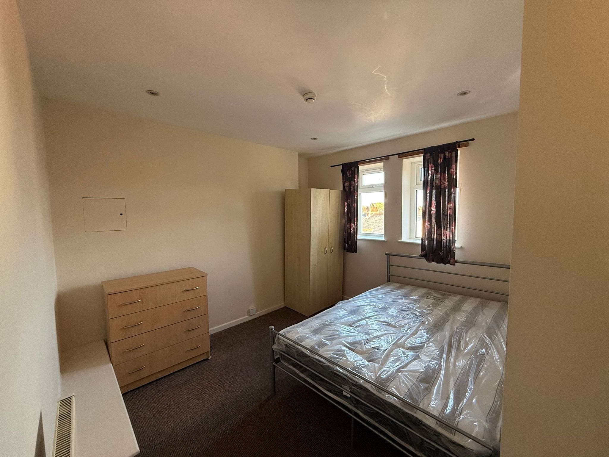 Flat Penarth Road in Cardiff