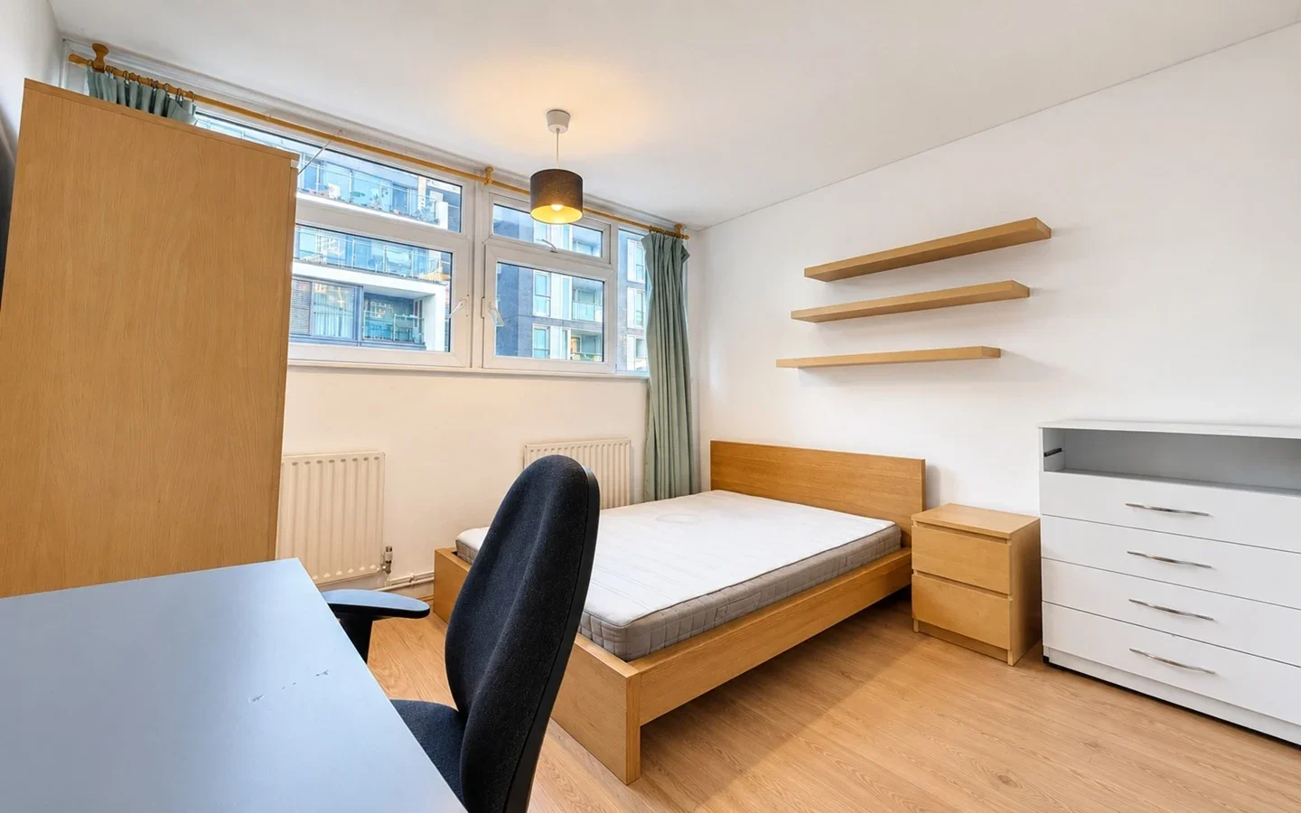 Flat Windsor Terrace in Greater London