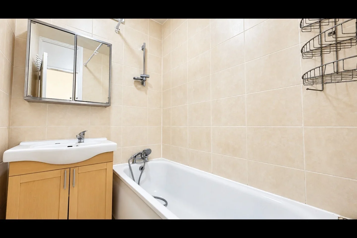 Flat Windsor Terrace in Greater London