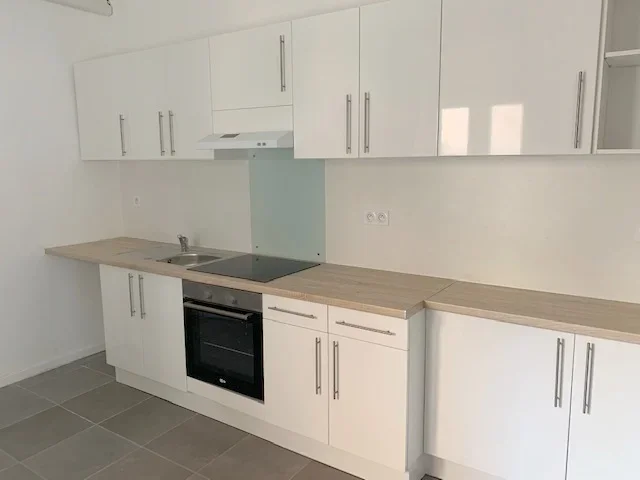 Flat Rue Alsace Lorraine in Millau