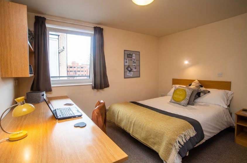Room Woodgate in Charnwood