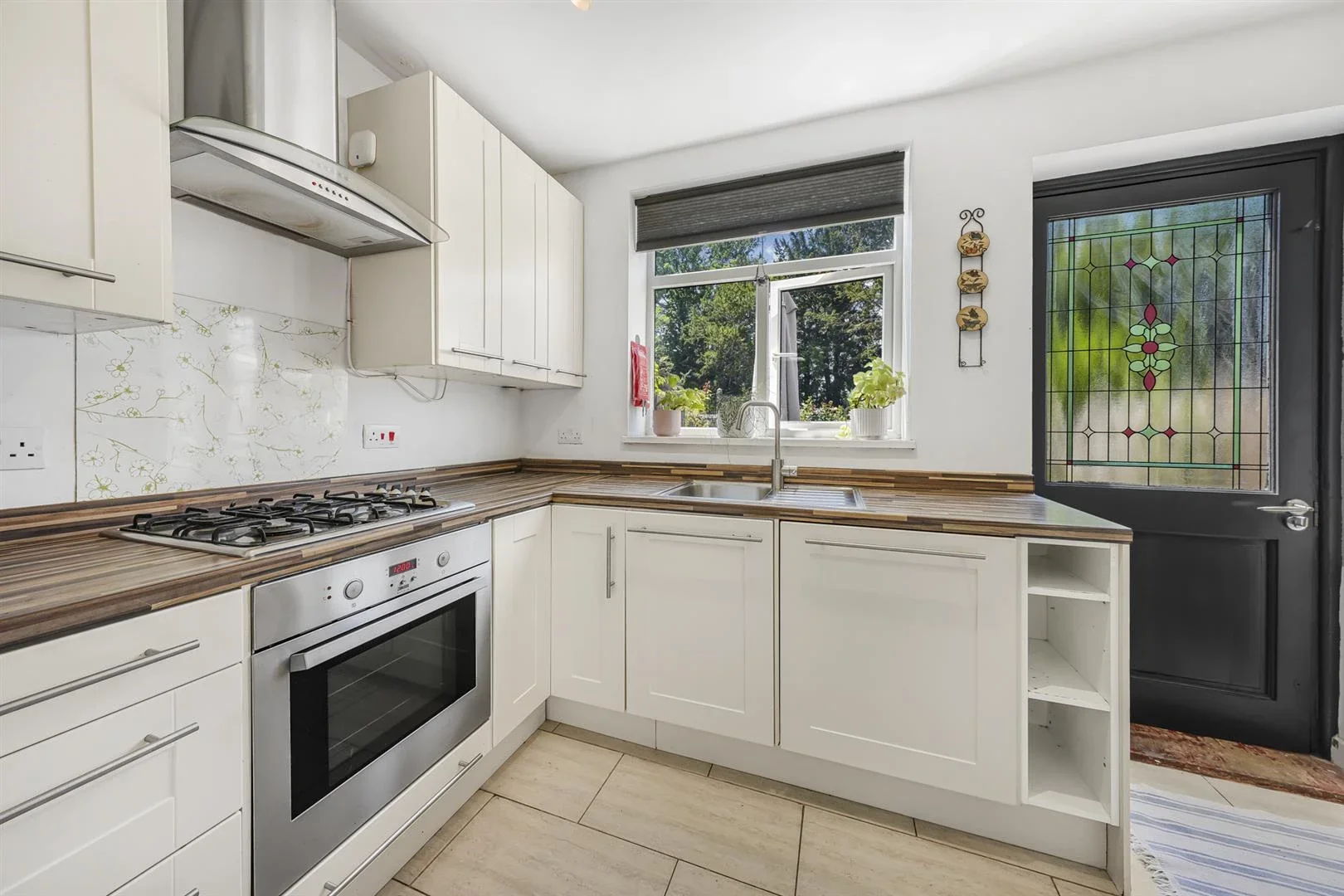 House Friday Hill West in Greater London