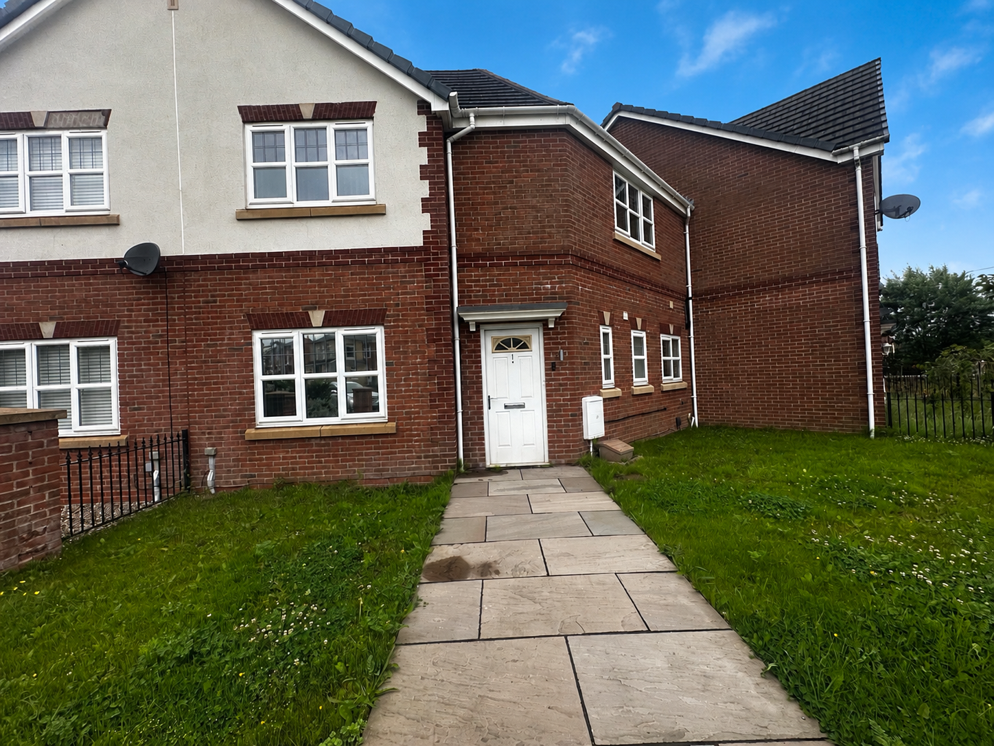 House Sharoe Green Lane in Preston