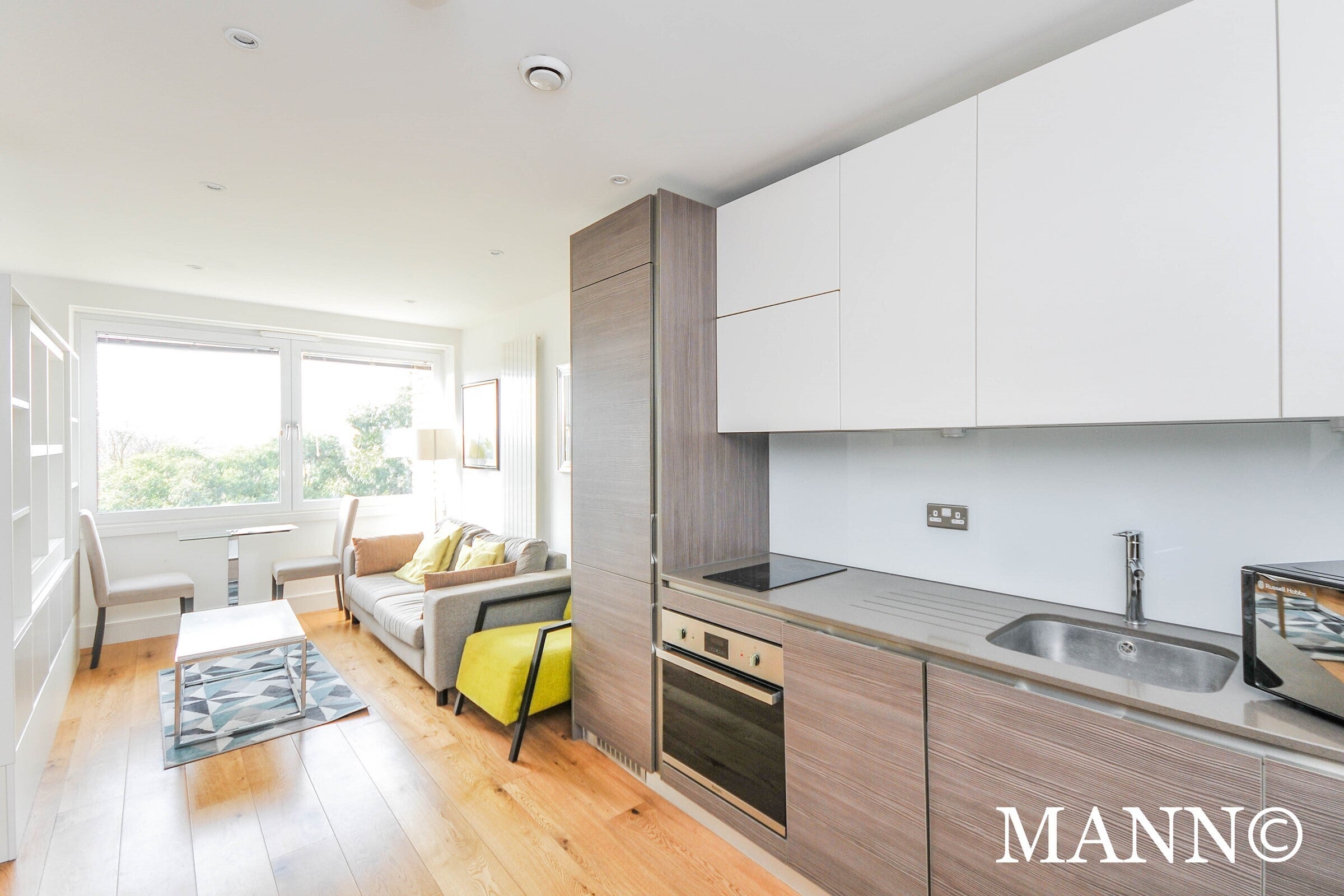 Flat Molesworth Street in Greater London