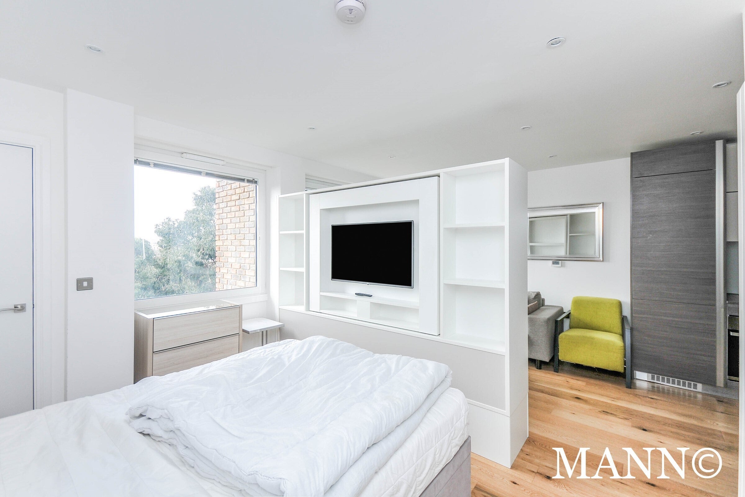 Flat Molesworth Street in Greater London