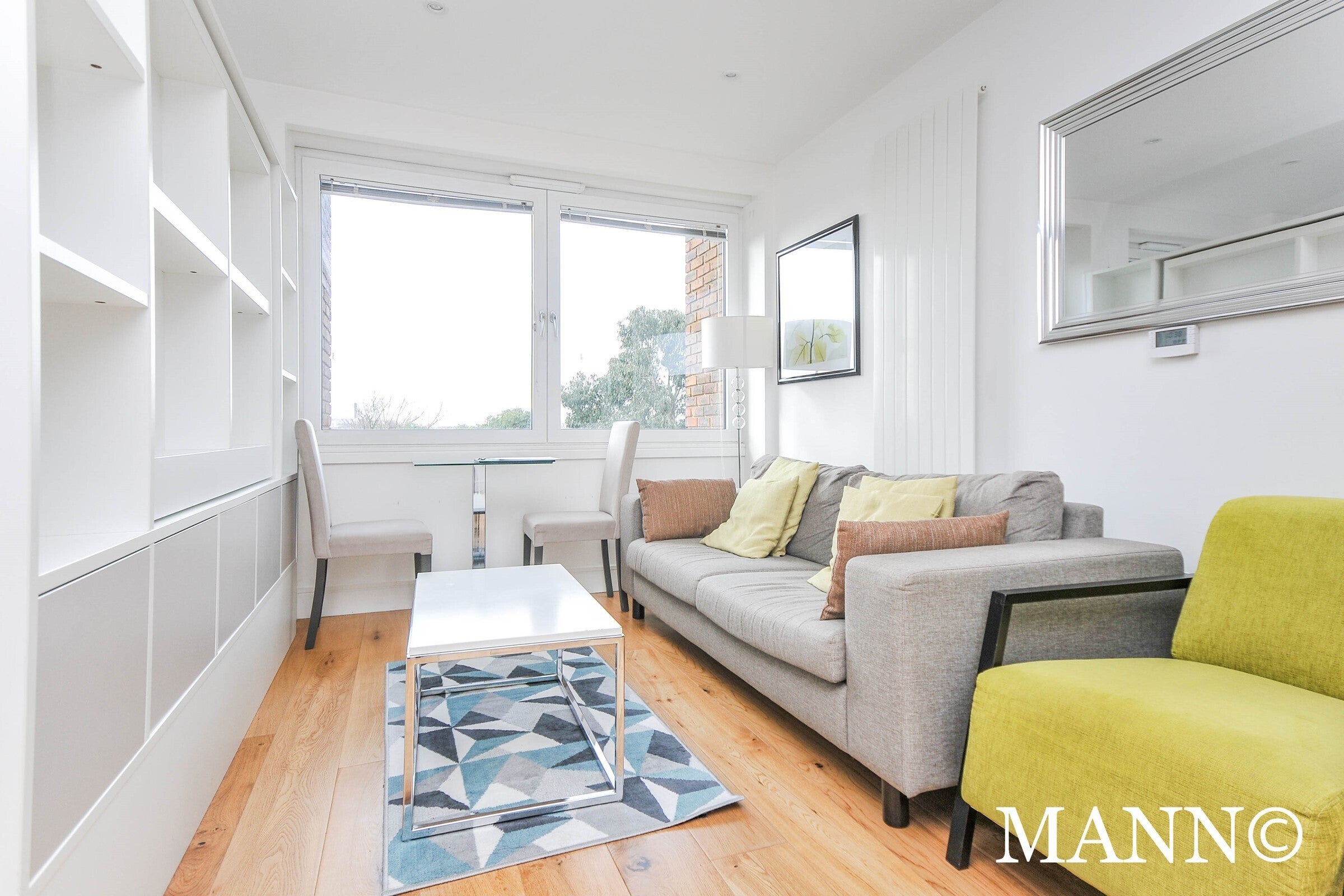 Flat Molesworth Street in Greater London