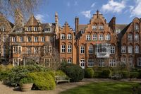 House Collingham Gardens in Greater London