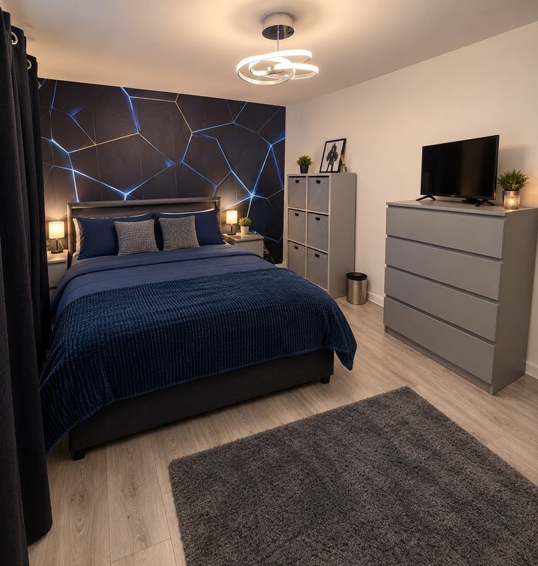 Room Camberley Road in North Tyneside