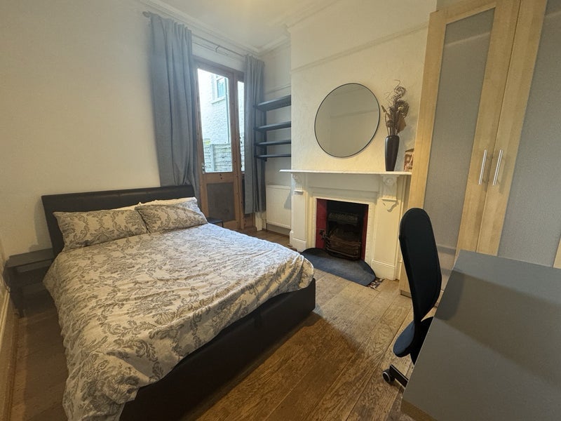 Room Langham Road in Greater London