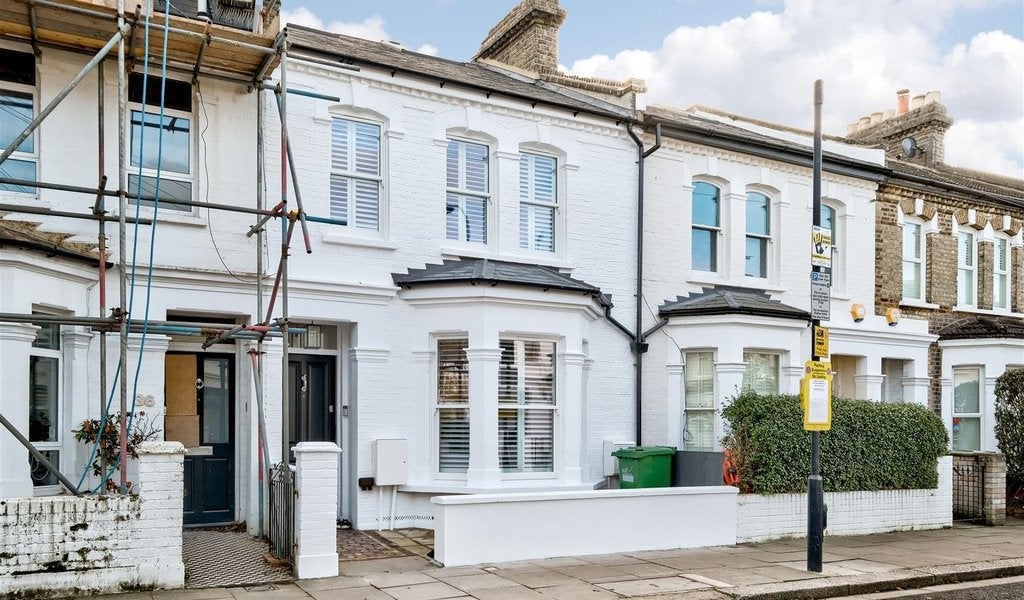 House Rosaville Road in Greater London