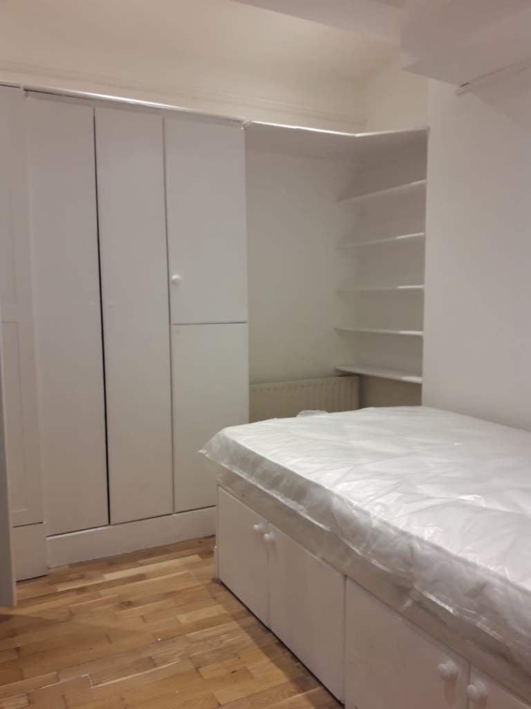 Room Halston Close in Greater London