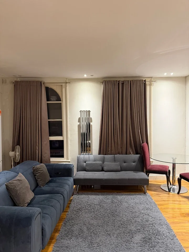 Flat Elgin Avenue in City of Westminster