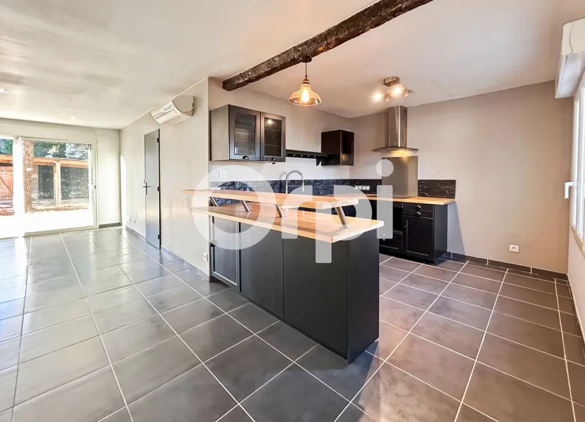 Maison Rue des Écoles à Cournonsec