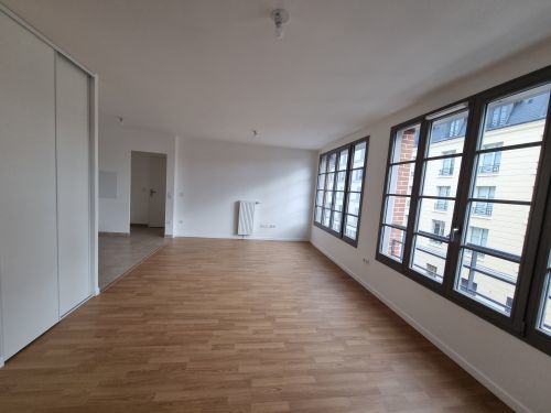 Flat Rue de la Traverse in Pontoise