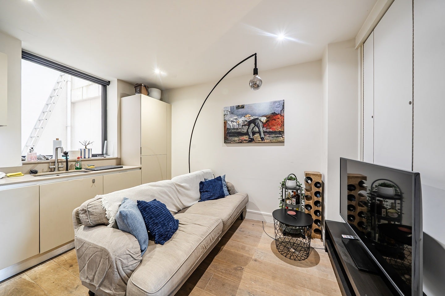 Flat Clifton Terrace in Greater London