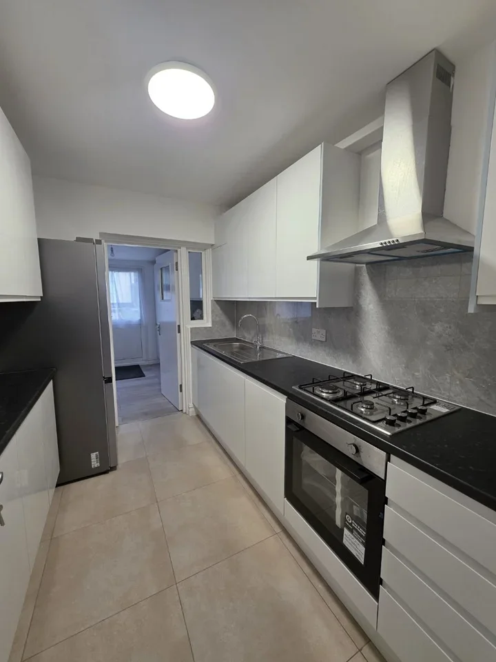 House Wood Close in Greater London