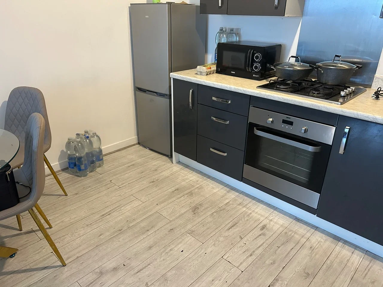Room Tower Court in Greater London
